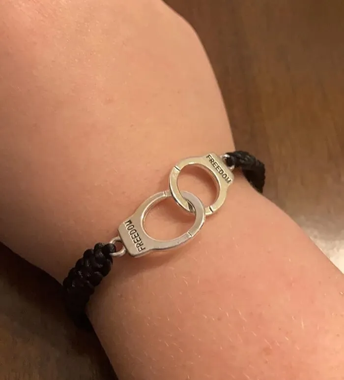 For The Bestie You'd Trust With Your Netflix Password, Your Deepest Secrets, And Possibly Even An Alibi, <a Style="Display:inline;" Href="Https://Www.amazon.com/Bracelets-Partners-Handcuff-Matching-Friendship/Dp/B08xq7qwc2?ie=utf8&th=1&linkcode=ll1&tag=bpsheep-20&linkid=b5a56cc200d49a4ce9c23c2fb3b01a58&language=en_us&ref_=as_li_ss_tl" Target="_blank"><span Style="Font: Inherit; Color: #d74b1f;"> These 'Partners In Crime' Handcuff Bracelets</Span> Are A Stylish Little Symbol Of Your Unbreakable (And Slightly Unhinged) Bond