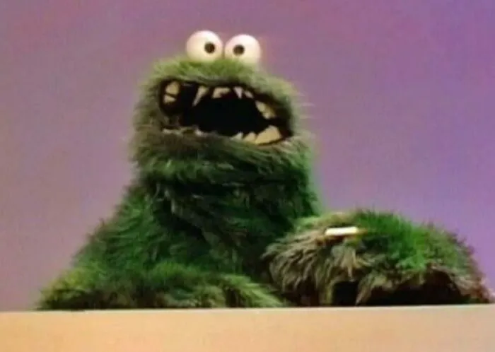 Aparentemente las primeras versiones del Monstruo de las Galletas tenía dientes