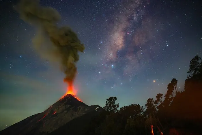 “Cosmic Fire” By Sergio Montúfar