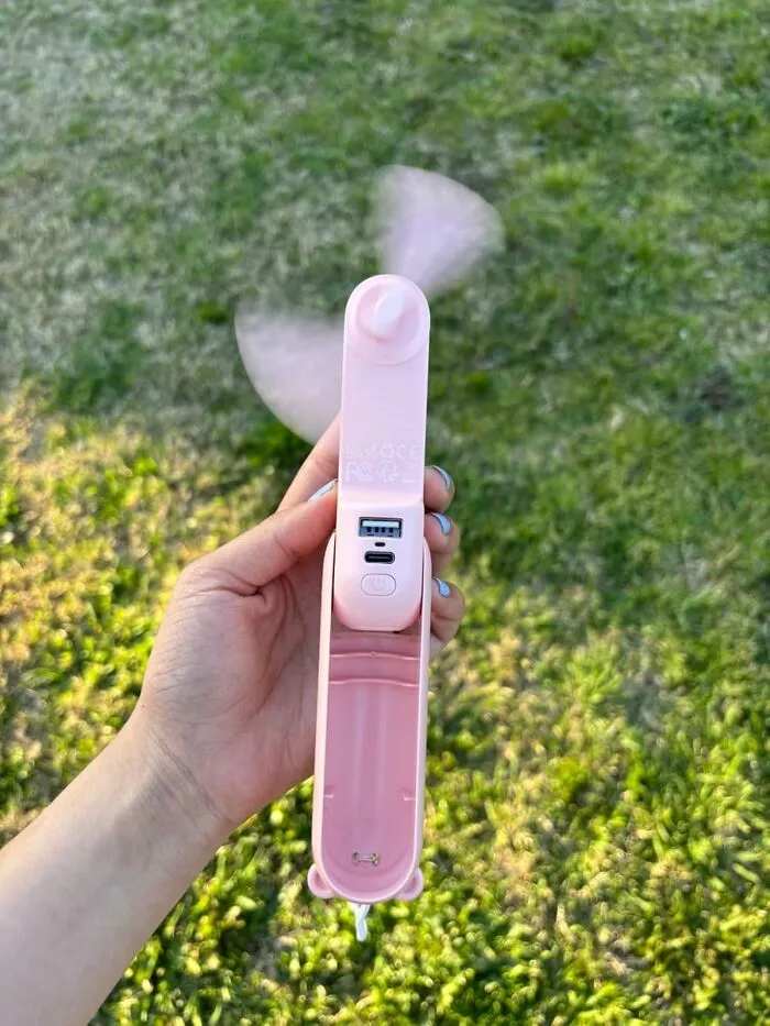 Stop Looking Like You Just Sprinted Through A Sauna On Your Lunch Break With A <a Style="Display:inline;" Href="Https://Www.amazon.com/Rechargeable-Handheld-Portable-Operated-Flashlight/Dp/B07qk9c9kt?ie=utf8&th=1&linkcode=ll1&tag=bpcrocodile-20&linkid=cf4548450cd275253fd442026a12ccc2&language=en_us&ref_=as_li_ss_tl" Target="_blank"><span Style="Font: Inherit; Color: #d74b1f;"> Handheld Mini Fan </Span> That Delivers A Personal Breeze Whenever, Wherever