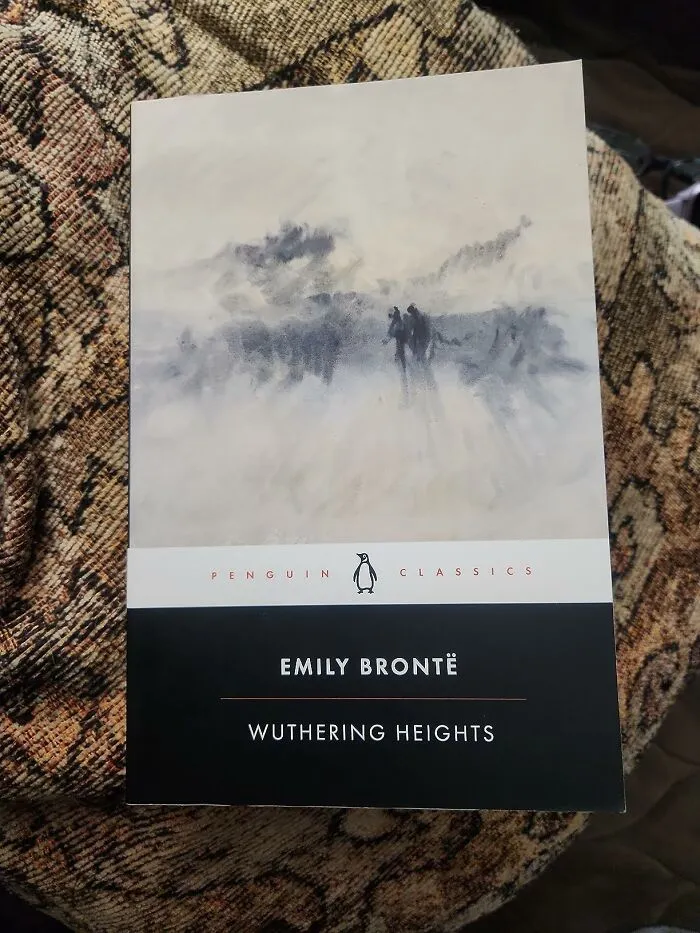 40 Times People Read A Book And Were In Awe