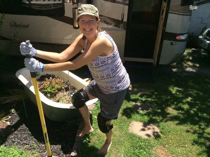 Your Knees, Which Have Probably Been Drafting Strongly Worded Letters About Your Gardening Habits, Will Finally Agree To A Truce Once They Meet These <a Style="Display:inline;" Href="Https://Www.amazon.com/Nocry-Professional-Comfortable-Adjustable-Easy-Fix/Dp/B01n0o7ct0?ie=utf8&th=1&linkcode=ll1&tag=bpowl-20&linkid=1200a172f40a399bffe0cc2b2264514a&language=en_us&ref_=as_li_ss_tl" Target="_blank"><span Style="Font: Inherit; Color: #d74b1f;"> Gel Knee Pads </Span>