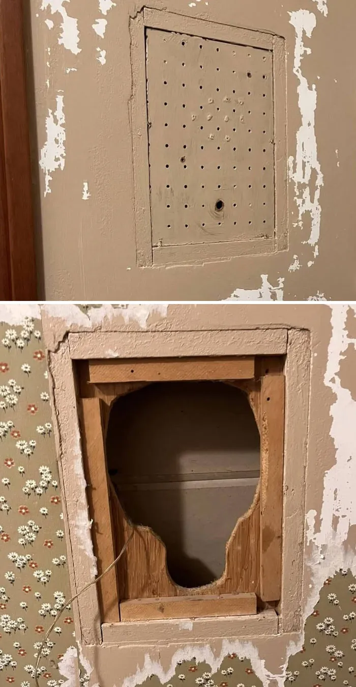 Panel oculto con agujeros en pared antigua, descubrimiento curioso en casas olvidadas o abandonadas con detalles de madera y pintura descascarada.