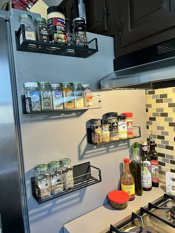 Everyone's Seemingly Trying To Free Up Precious Counter And Cabinet Space By Sticking Their Spices To The Fridge With A <a Style="Display:inline;" Href="Https://Www.amazon.com/Huggiegems-Magnetic-Organizer-Refrigerator-Organizers/Dp/B0dqnh85jp?ie=utf8&linkcode=ll1&tag=bpseahorse-20&linkid=324f264e56e1f0077bbc45116d541002&language=en_us&ref_=as_li_ss_tl" Target="_blank"><span Style="Font: Inherit; Color: #d74b1f;"> Magnetic Spice Storage Rack </Span>