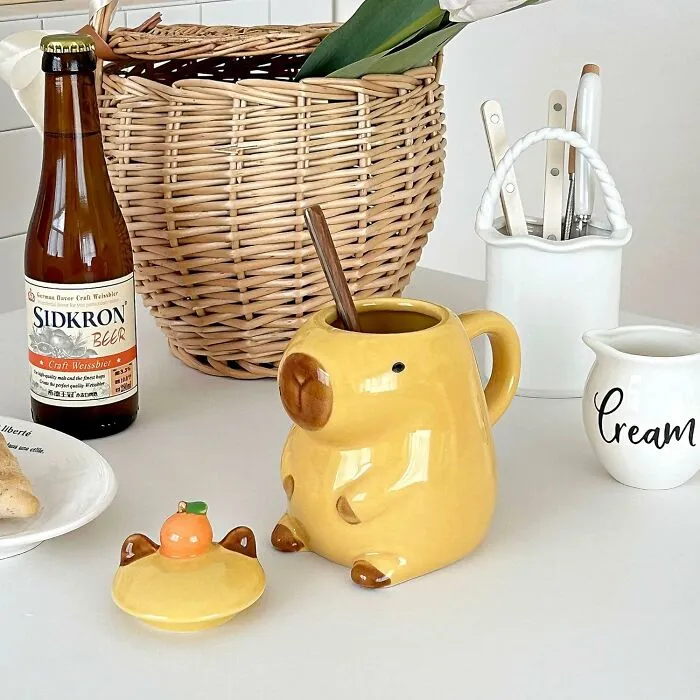 Sip Your Coffee And Feel Instant Calm Just By Looking At This Chill <a Style="Display:inline;" Href="Https://Www.amazon.com/Dp/B0d83m6bk3?ascsubtag=7847172%2c16%2c32%2cd%2c0%2c0%2c0%2c1396%3a1%3b900%3a2%3b974%3a1%3b1338%3a1%2c60149771%2c0%2c0%2cgoogle&btn_ref=srctok-F75ec9ef9d1e0c71&linkcode=ll1&tag=bporange-20&linkid=25bb6f40d4cd6d2c042943fb03d7b574&language=en_us&ref_=as_li_ss_tl" Target="_blank"><span Style="Font: Inherit; Color: #d74b1f;"> Capybara Mug </Span>