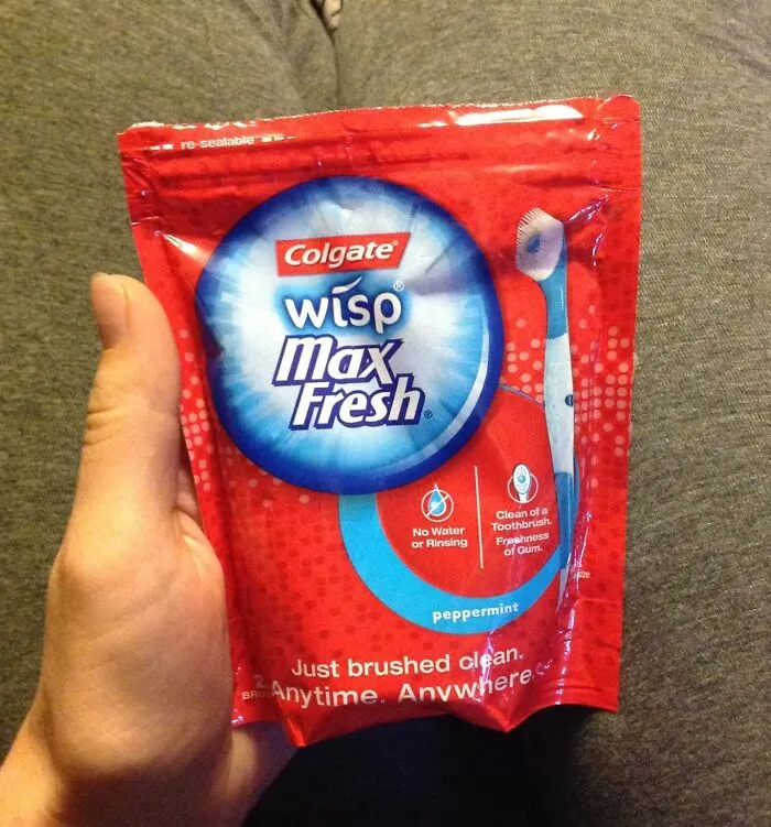 Because Nobody Enjoys That Post-Flight 'Slept-With-My-Mouth-Open' Vibe, These <a Style="Display:inline;" Href="Https://Www.amazon.com/Colgate-Fresh-Disposable-Toothbrush-Peppermint/Dp/B00hxain90?ie=utf8&th=1&linkcode=ll1&tag=bphamster-20&linkid=aba56a278e41c65da906c35645a5b12c&language=en_us&ref_=as_li_ss_tl" Target="_blank"><span Style="Font: Inherit; Color: #d74b1f;"> Disposable Colgate Peppermint Toothbrushes </Span> Are Your Tiny, Minty Saviors