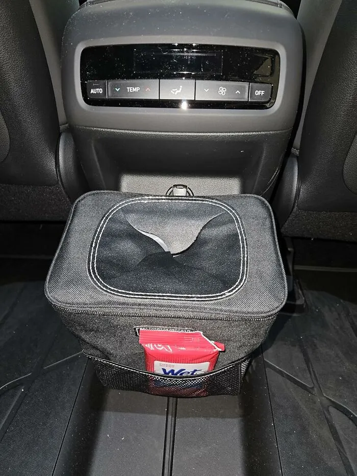Everyone's Car Is Apparently Just A Rolling Collection Of Old Receipts And Snack Wrappers, Which Explains Why This <a Style="Display:inline;" Href="Https://Www.amazon.com/Hotor-Car-Trash-Storage-Pockets/Dp/B07vgrvksn?ie=utf8&th=1&linkcode=ll1&tag=bpseahorse-20&linkid=0769ef6477021fa9aa8f71a5ac802fe7&language=en_us&ref_=as_li_ss_tl" Target="_blank"><span Style="Font: Inherit; Color: #d74b1f;"> Car Trash Can With Lid </Span> Is So Popular