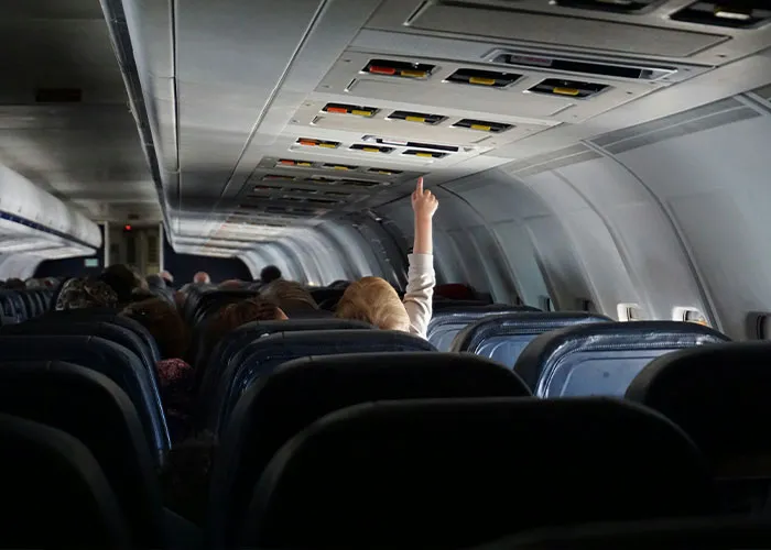 50 Travelling Dramas That Happened Because People Just Can’t Sit In Their Assigned Seats