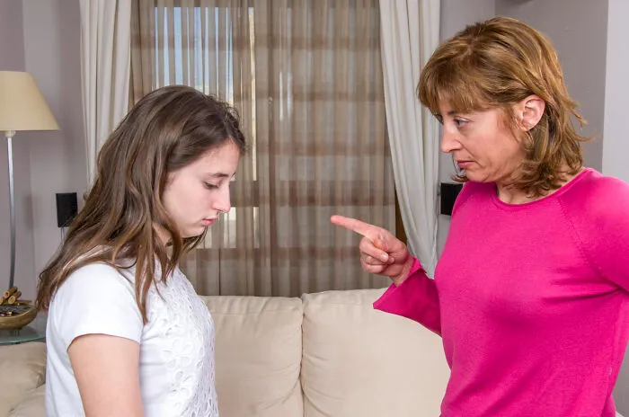 People Online Are Sharing The Most Awful Things Parents Ever Told Them (36 Stories)