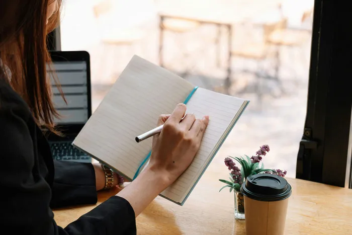 30 Unethical Work Hacks That Absolutely No One Should Ever Try