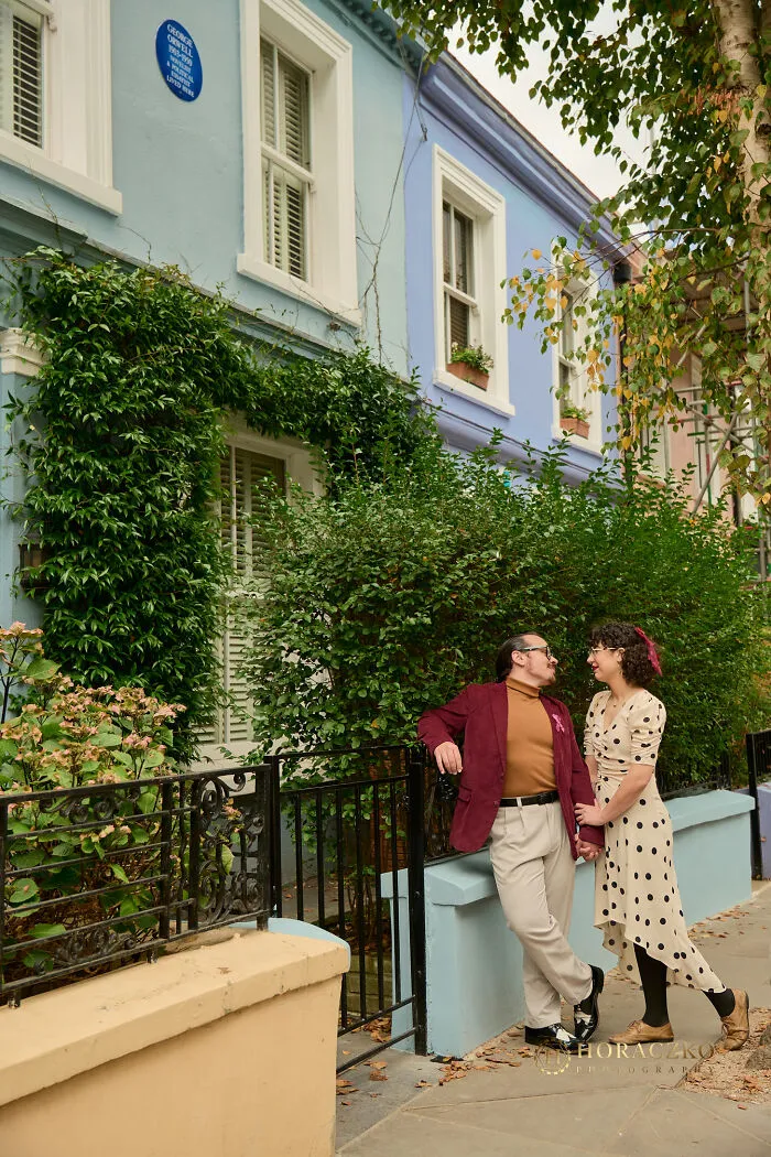A Stylish London Engagement Photoshoot In Notting Hill (23 Pics)