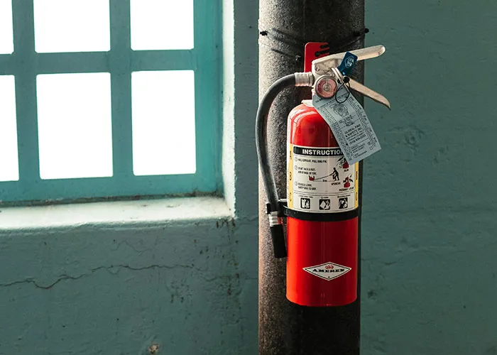 44 Common Mistakes Emergency Workers Want You To Stop Making Immediately