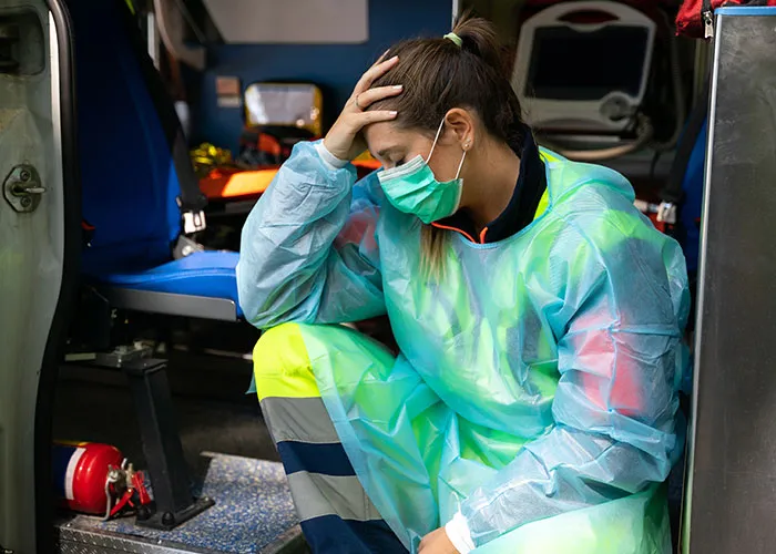 44 Common Mistakes Emergency Workers Want You To Stop Making Immediately