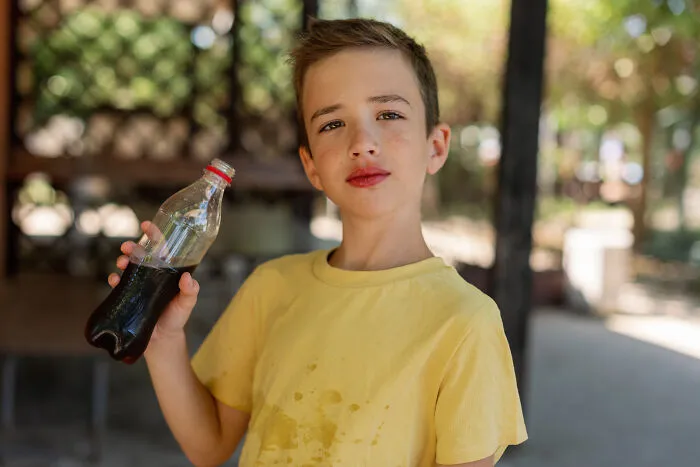“It Was Horrific”: 20 Examples Of Incredibly Unhealthy Things Folks Have Seen Other People Do