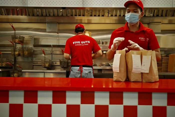 35 Secrets From Various Industries That Companies Don’t Want Their Customers To Know