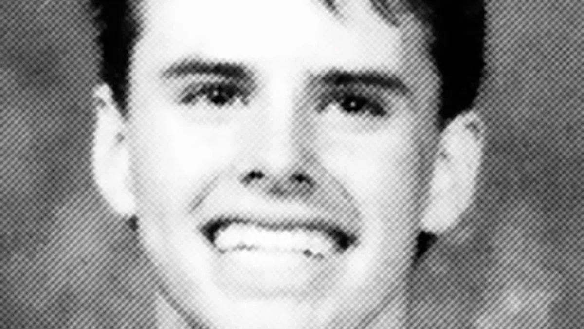 A Flash Of Pearly Whites, This Actor's Yearbook Pic Is Going Viral, And Fans Can't Believe Who He Is