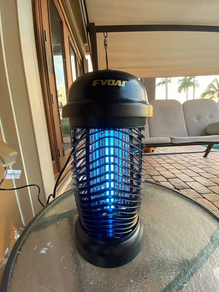 Your Porch Is About To Become A No-Fly Zone For Annoying Buzzing Things, As They Learn A Rather Shocking Lesson From This <a Style="Display:inline;" Href="Https://Www.amazon.com/Fvoai-Zapper-Outdoor-Electronic-Mosquito/Dp/B08t6672by?ie=utf8&linkcode=ll1&tag=bpowl-20&linkid=944848c697a46abe32d8845eca345546&language=en_us&ref_=as_li_ss_tl" Target="_blank"><span Style="Font: Inherit; Color: #d74b1f;"> Outdoor Bug Zapper </Span>