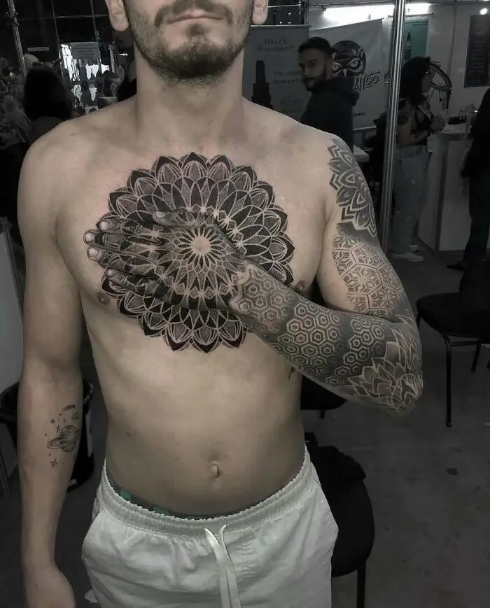 43 Personas que decidieron hacerse tatuajes que van desde lo gracioso hasta lo terrible