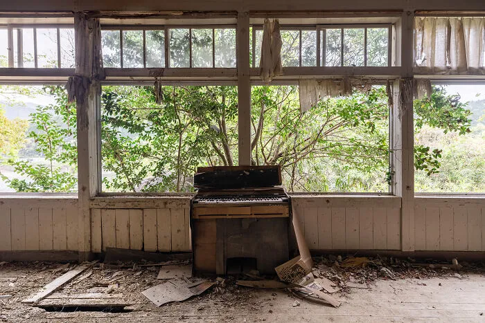 Requiem Pour Pianos 156