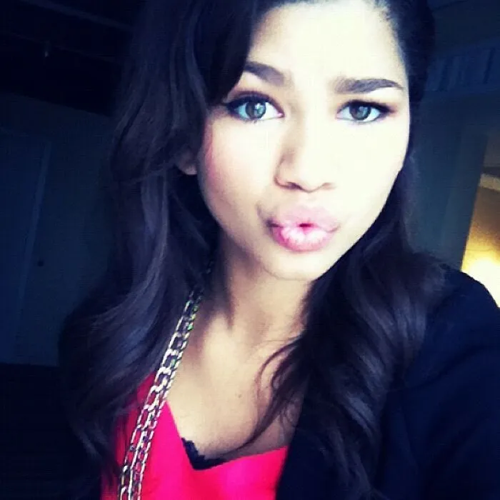 Zendaya 2011: "Muuaahhh"