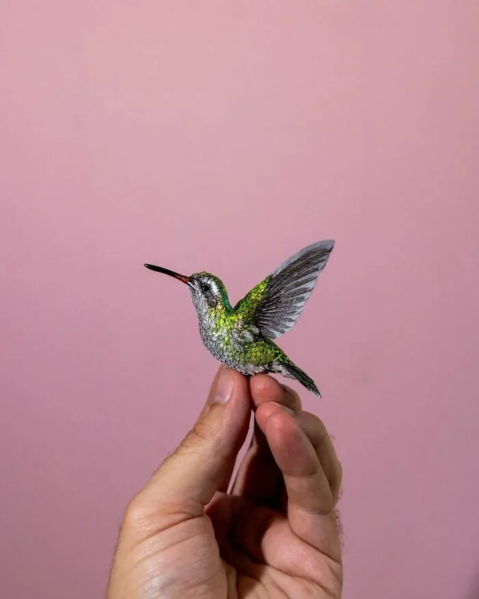 “I Cut Every Feather Out By Hand”: 31 Detailed Small Animal Sculptures By Zack Mclaughlin (New Pics)