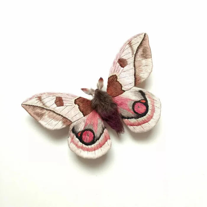 43 Incredible Hand-Sized Moths And Butterflies Made Out Of Fibers By Yumi Okita