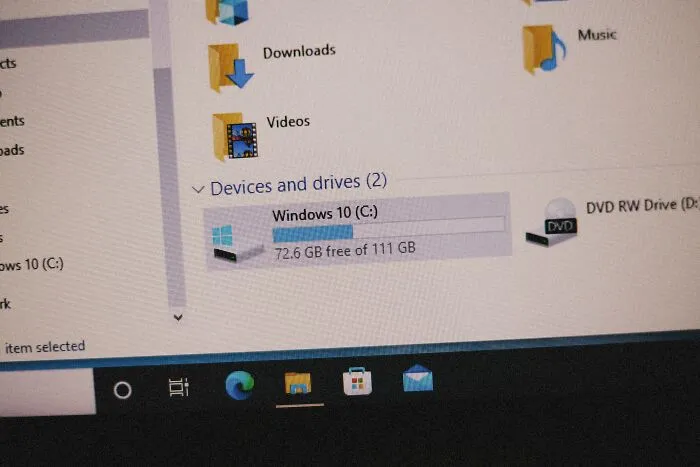 25 Of The Most Disturbing, Random And Gross Things Found By IT Guys On Customers' Computers