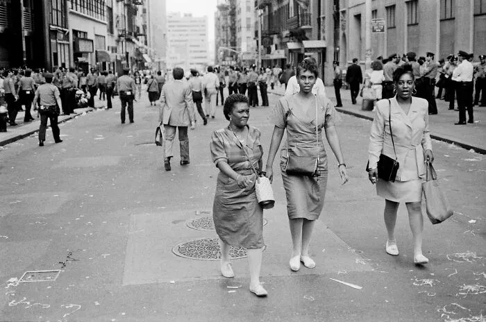 "Livin' In The Hood. New York Street Life 1990 & 2013/14" By Jürgen Bürgin And Jörg Rubbert