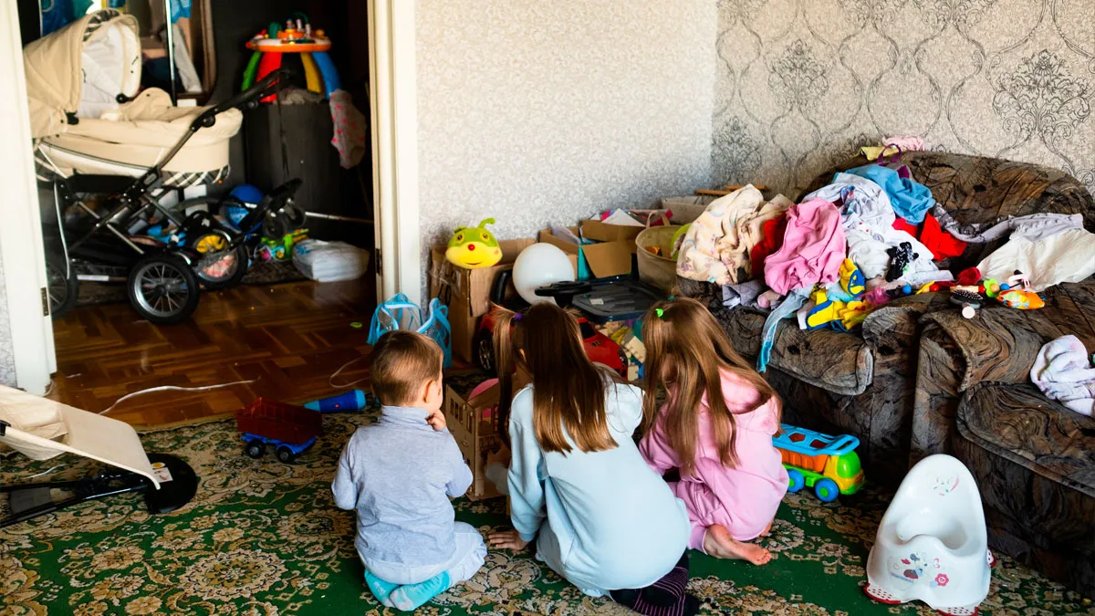 Guy Asked To Babysit, Realizes The Children Are Living In Shocking Neglect