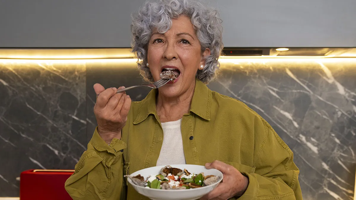 Studies Confirm This Dietary Approach Is Key To Healthy Aging, And It’s Earning Rave Reviews
