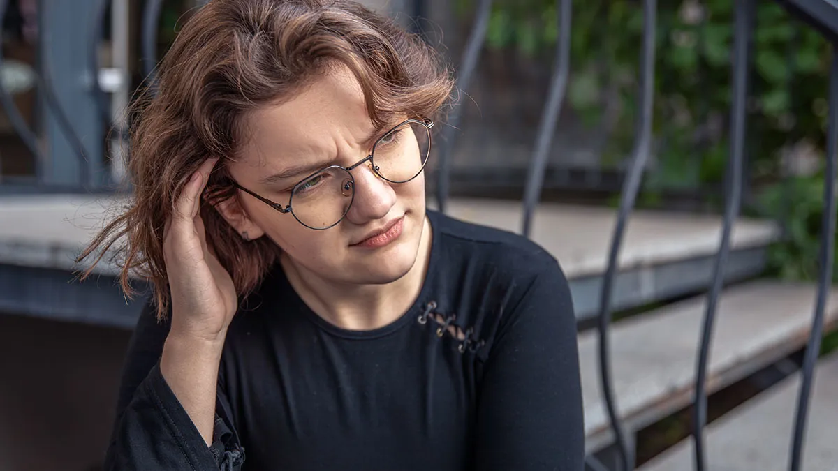 Woman Refuses To Wear A Wig At Brother's Wedding: "You're Out. That's Final"