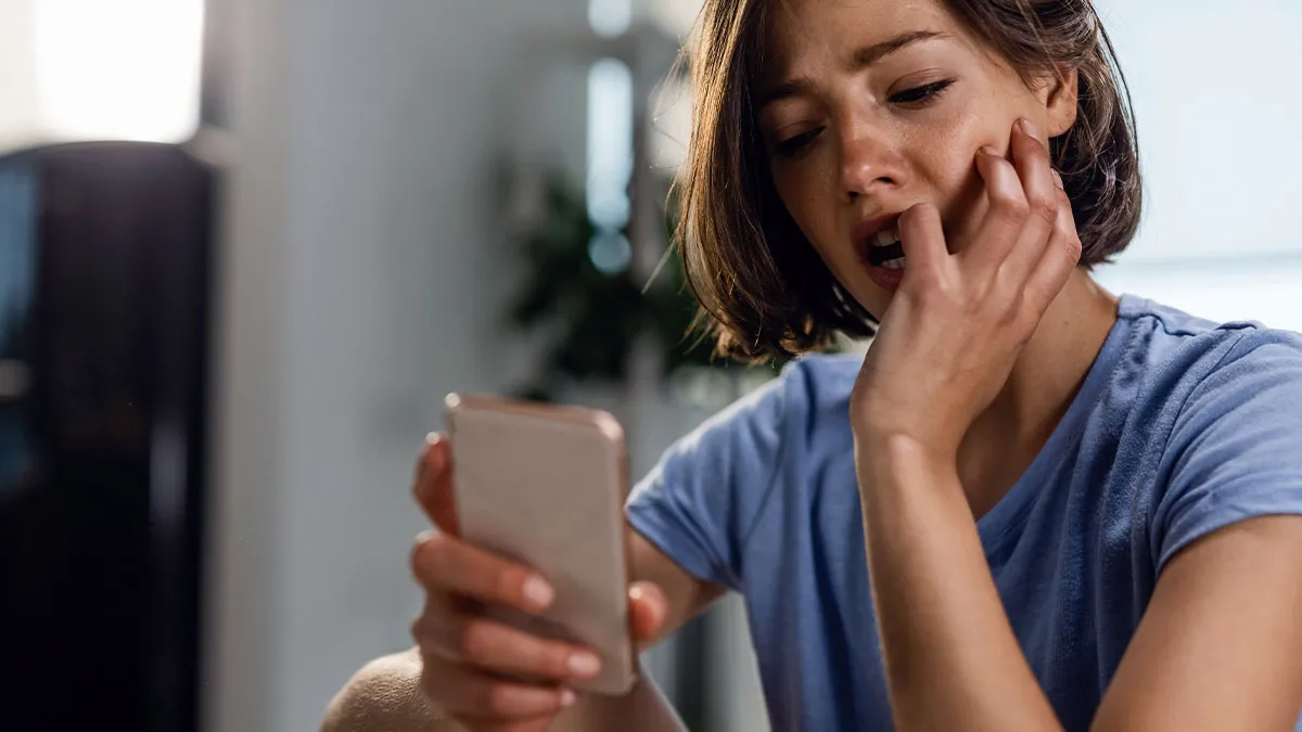 GF Finds Out About Her Boyfriend’s Infidelity, Quietly Plots Her Escape Over Several Months