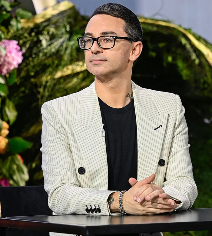 Christian Siriano trajo de vuelta las "críticas de la policía de la moda"