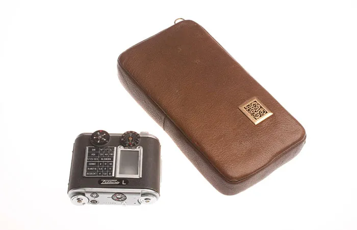 Tobacco Pouch Camera