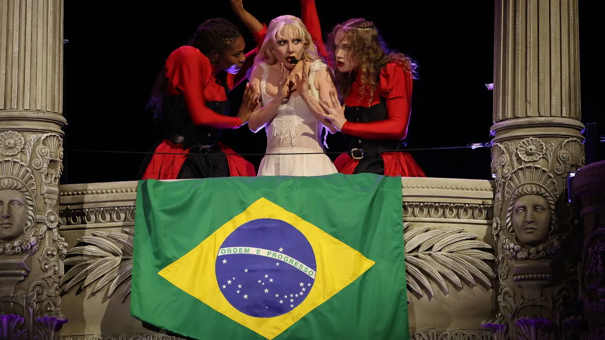 "Nearly Poked Her Face": Frustrated Attack At Gaga’s 2M-Fan Concert Sparks Online Jokes