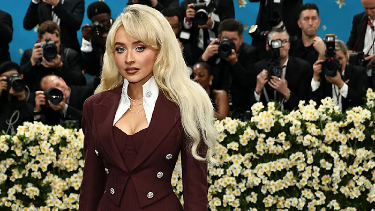 "She Forgot To Wear Pants": Sabrina Carpenter Brutally Trolled For Pantless Outfits At Met Gala 2025