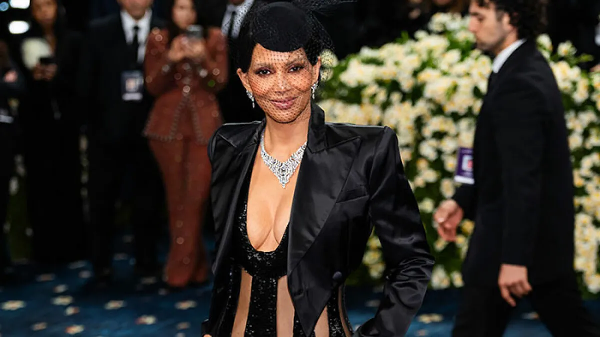 Halle Berry’s Stylist Breaks Silence After Fans Say “Nobody Wants To See Her 58-Year-Old Hootie”