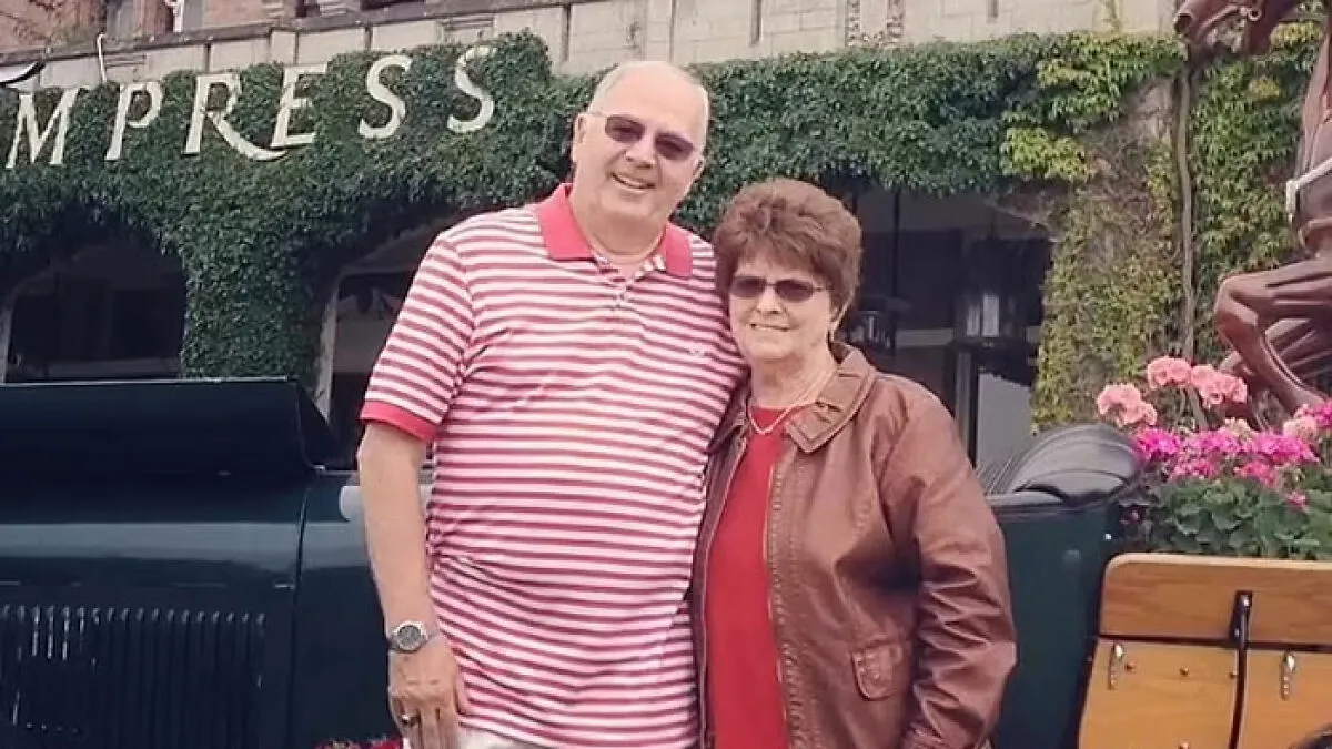 Mislabeled Cookie Tragically Claims Life Of 78YO Mom After Supermarket Visit, Family Sues The Chain