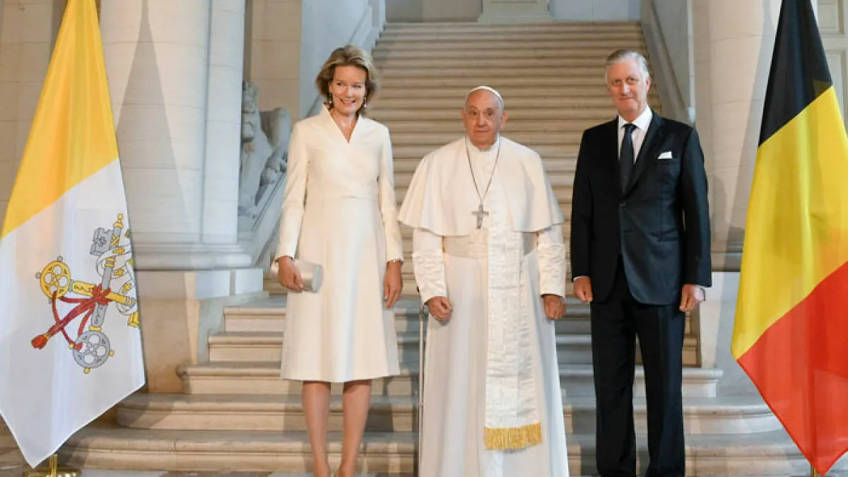 Vatican Reveals Why Only These 7 Women Are Permitted To Wear White Outfits When Meeting With The Pope