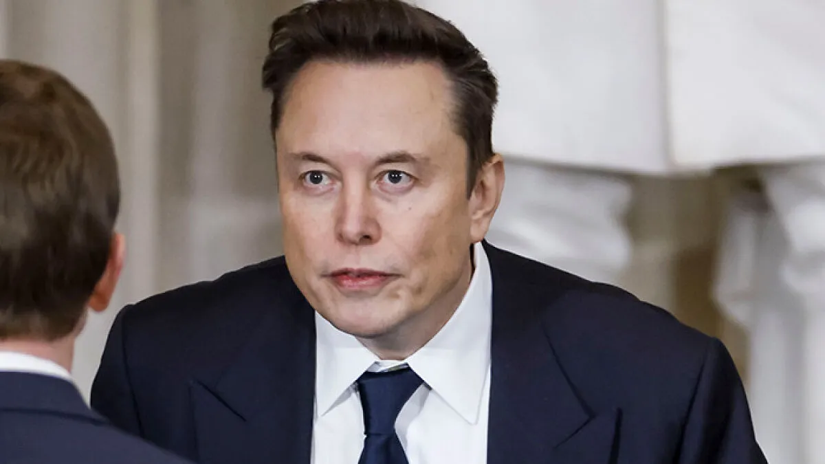 “Like He’s God’s Gift”: Elon Musk Slammed For Reacting To Taylor Swift Body-Shaming Post