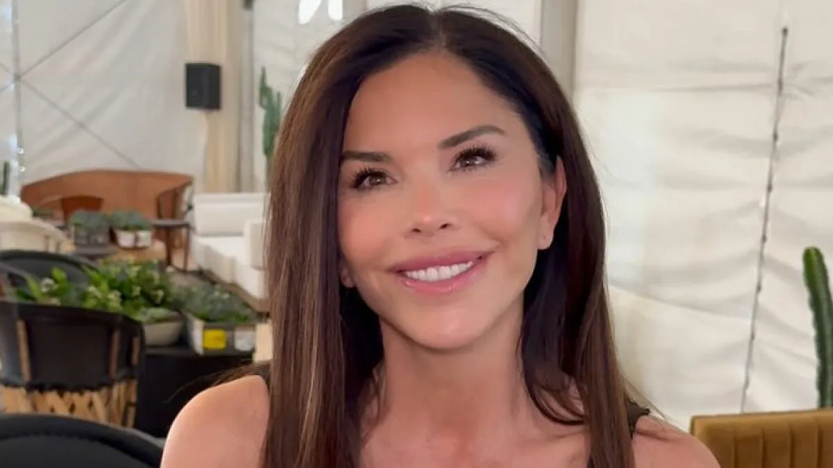 “So Beautiful”: Fans Stunned By Lauren Sánchez’s Resurfaced Pics From Before She Dated Jeff Bezos