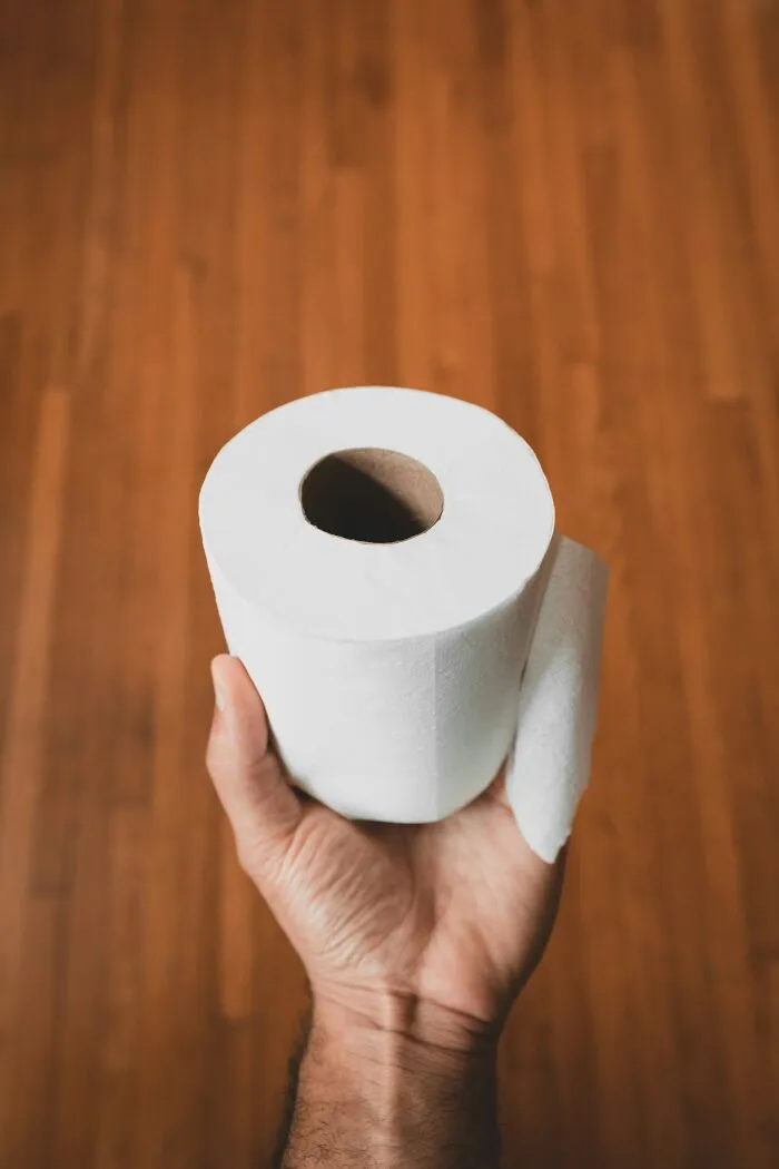 Someone Asked Medical Professionals What Everyday Things Make Us Sick, And These 35 Are Scary