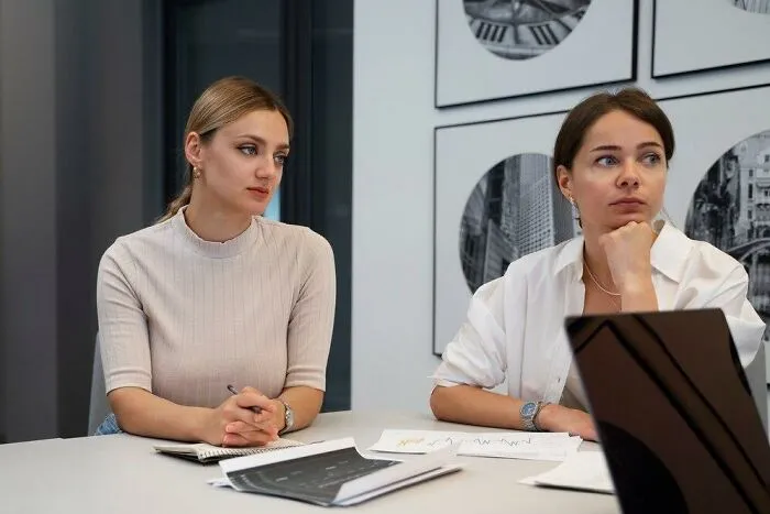Job Interviews Took A Wild Turn When These 50 Candidates Got Hit With The Most Absurd Questions