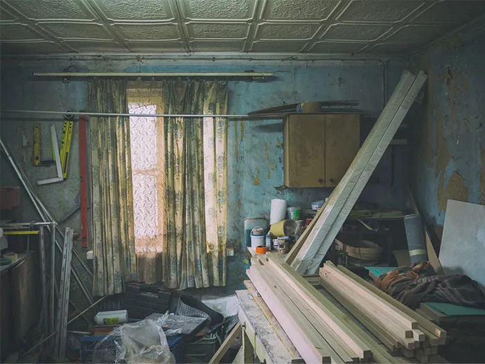 30 Weird And Shocking Things Workers Saw While Entering People’s Homes For Their Job
