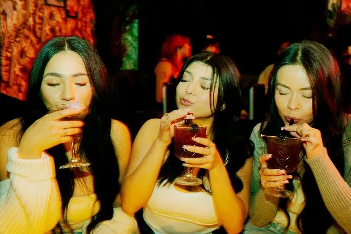 27 Bartenders Spill The Wildest Tales From Behind The Tap They Will Probably Never Forget