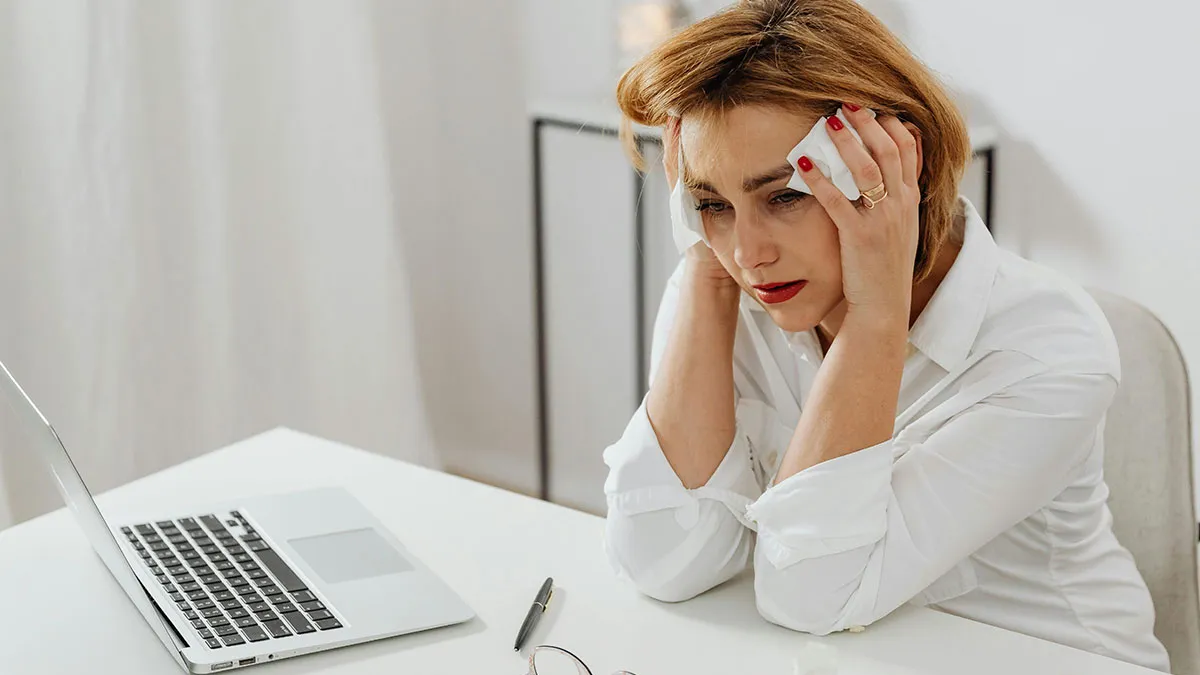 Woman Acts Like A Toddler At Work, Her Frustrated Colleague Can't Handle Her Tantrums Anymore