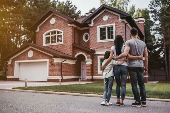 50 Tiny Signs That Quietly Scream “Middle-Class Life”