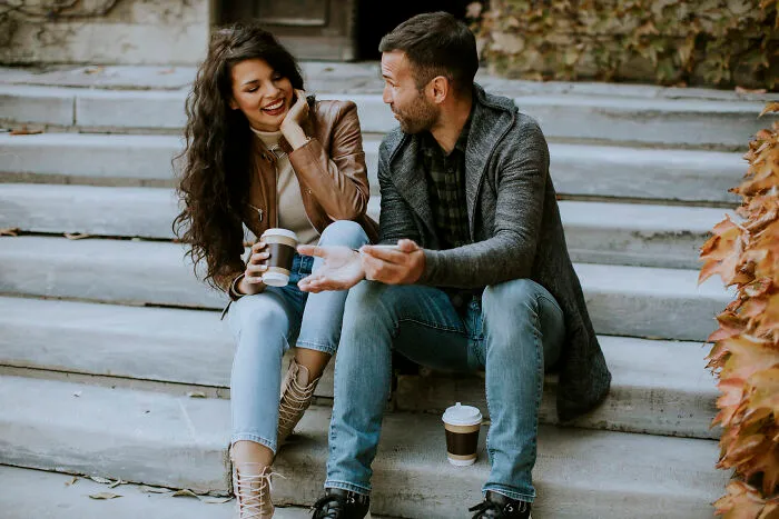 30 Guys Who Turned Their Back On Female Friends After Their GF Demanded It And How It Worked Out