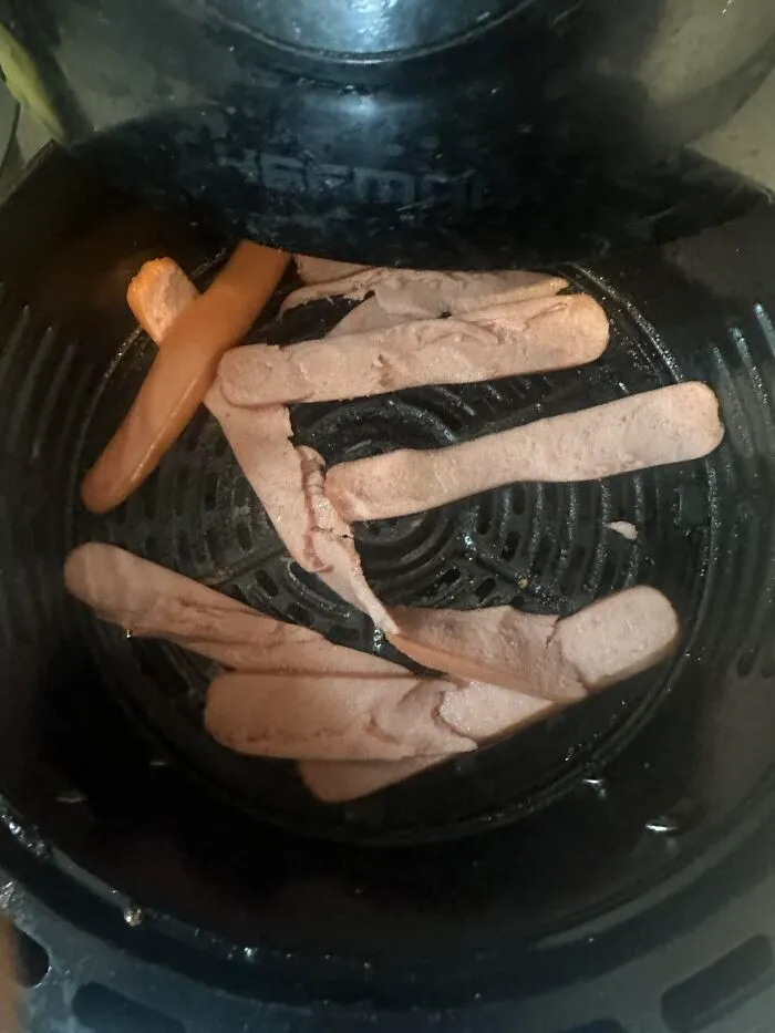 40 Disgusting Pics Of Food Someone Actually Was Served And Even Ate