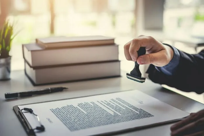 “People Die In Hotels”: 50 Sobering Secrets About Businesses, Shared By Ex-Workers